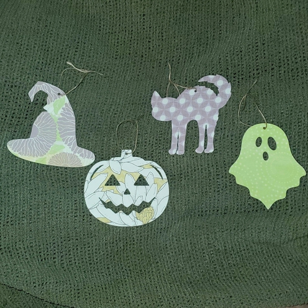 Antler Haven Designs Set of 4 Hanging Halloween Ornaments